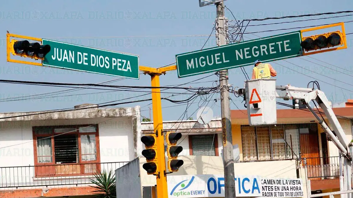 2-Cruce-de-peatones-no-es-respetado