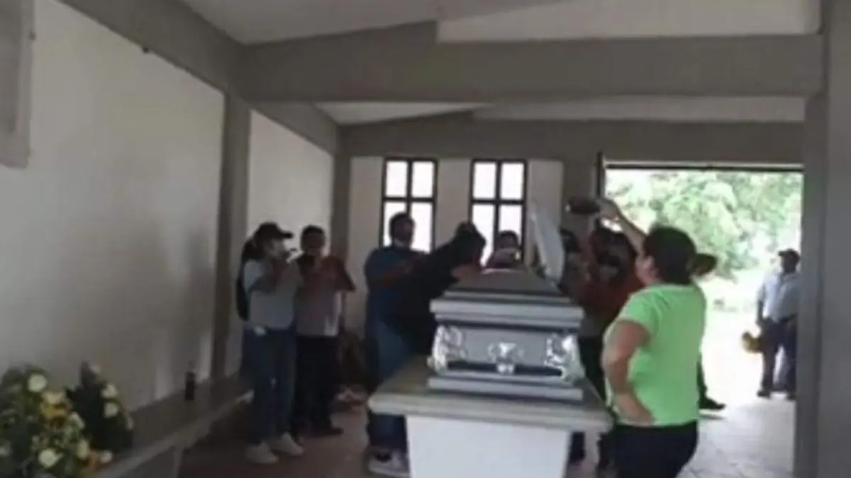 2Funeral de asesinado