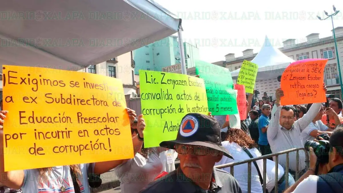 protestan-maestros