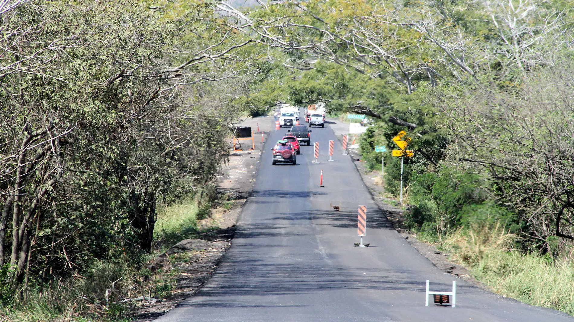 JE150220223151Reparacion-Carretera