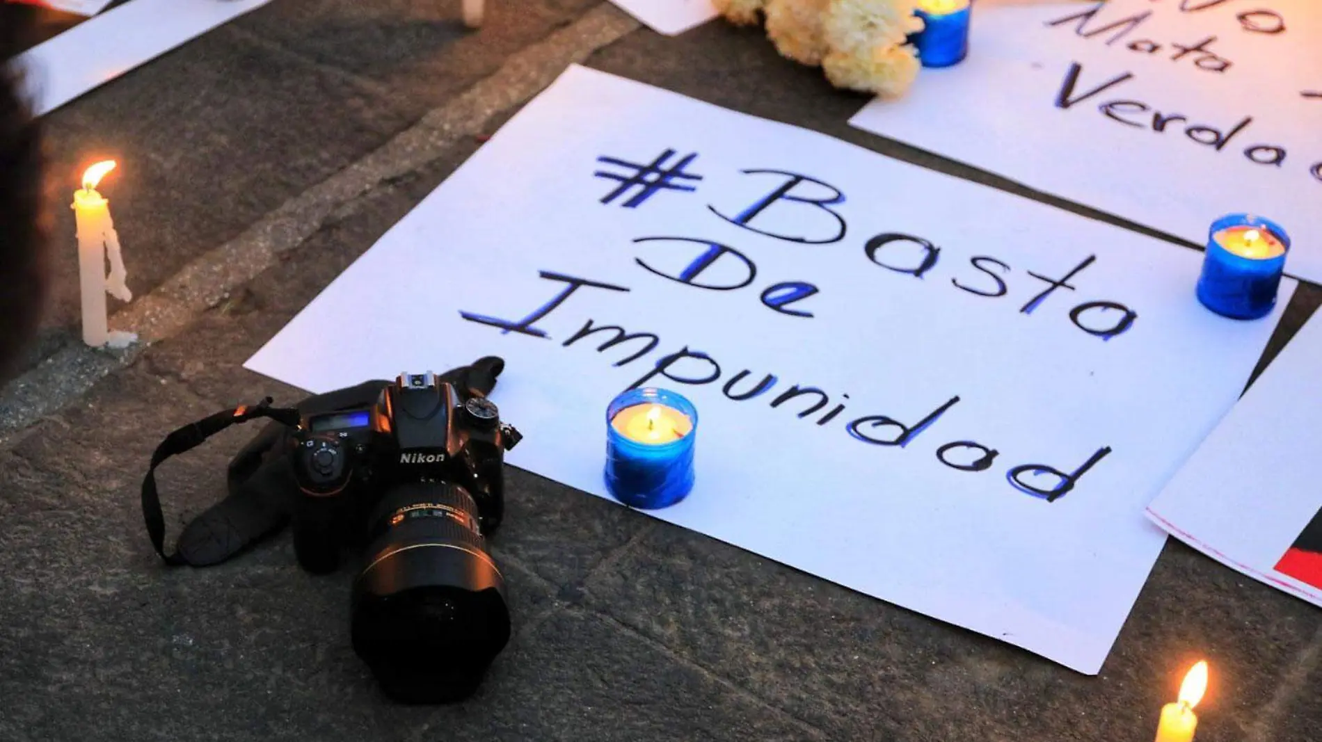 2-Protesta-en-Xalapa-por-asesinato-de-periodistas