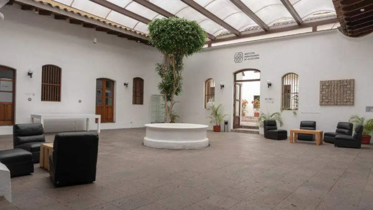 Interior galería arte contemporáneo
