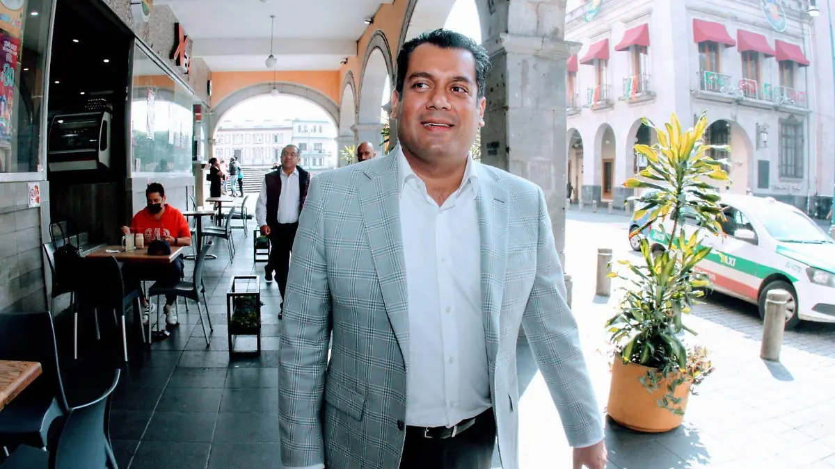 Rogelio N