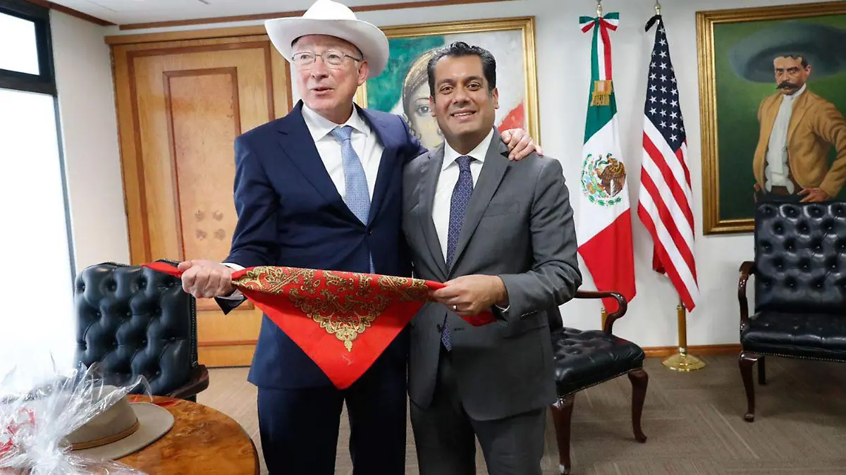 Ken-Salazar-y-Sergio-Gutierrez-Luna