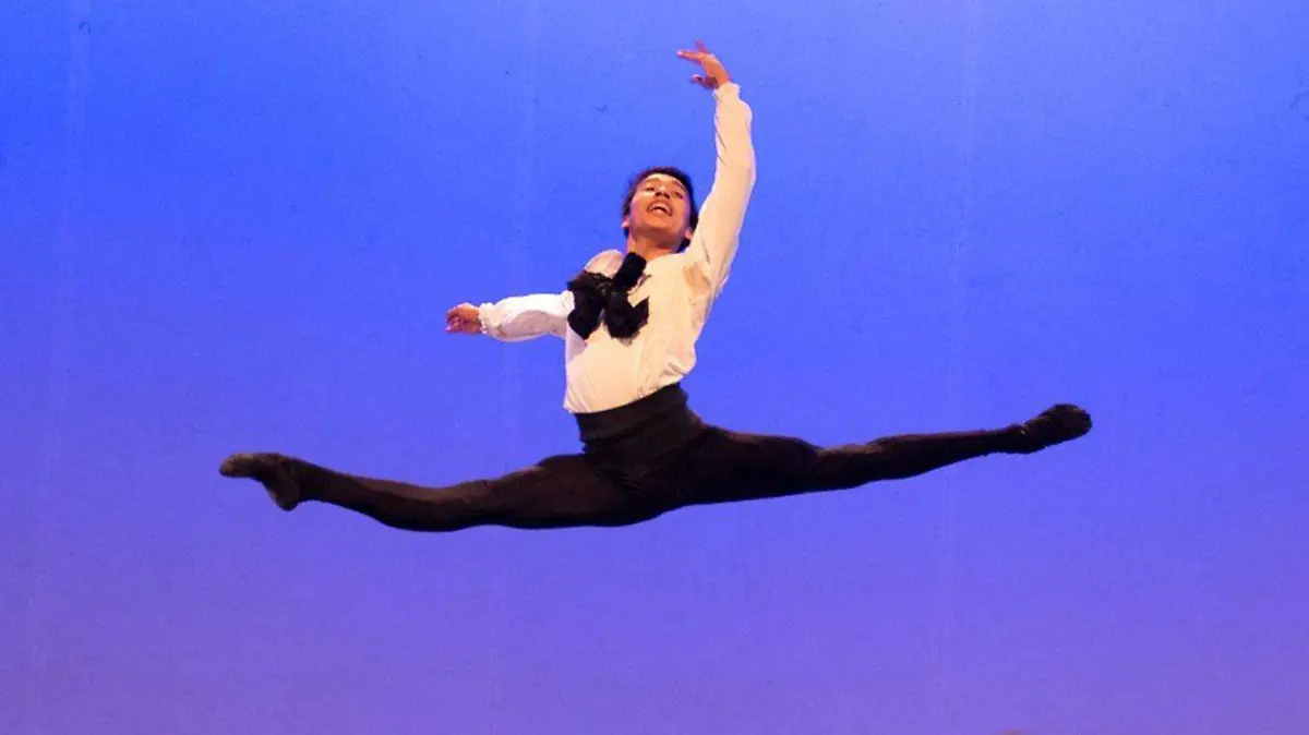 3-Aaron-de-Jesus-Marquez-bailarin-de-Ballet