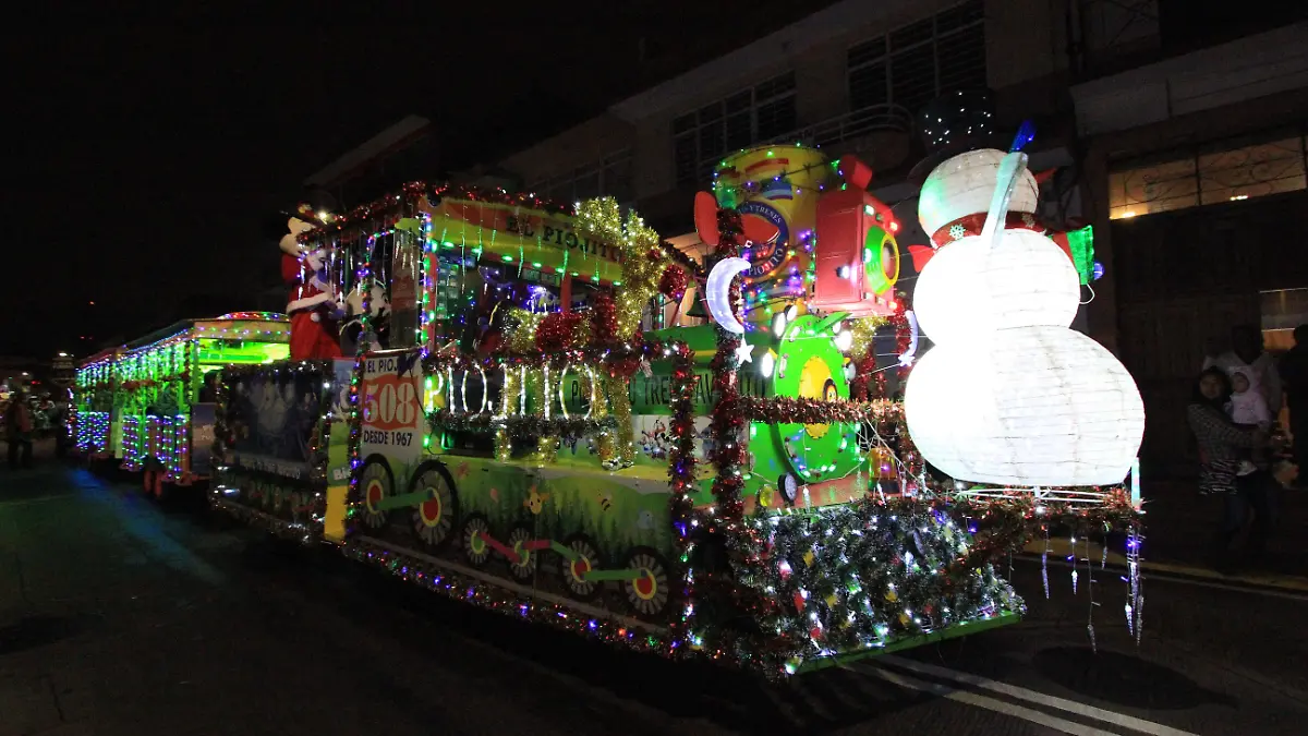EM151218Desfile Navideño (1)