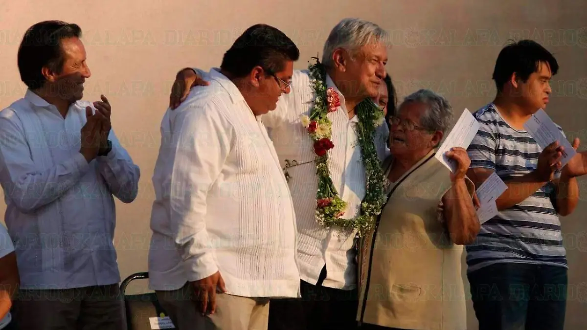 amlo8