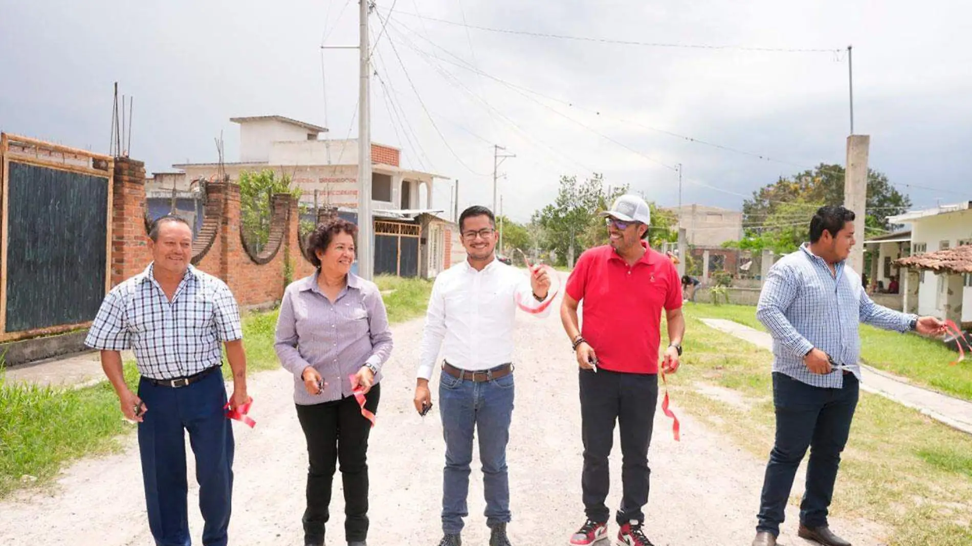 Invertimos en la infraestructura de red eléctrica para la seguridad y bienestar en Chavarrillo Pueblo