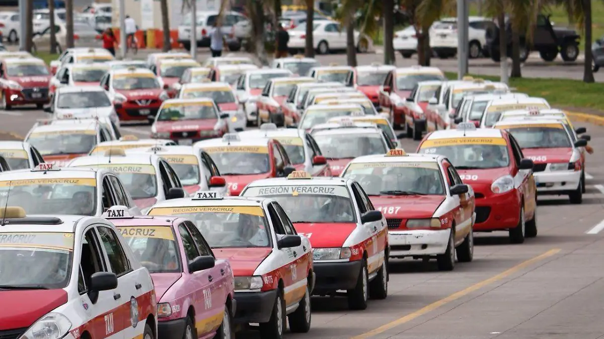 TAXI SOLIS