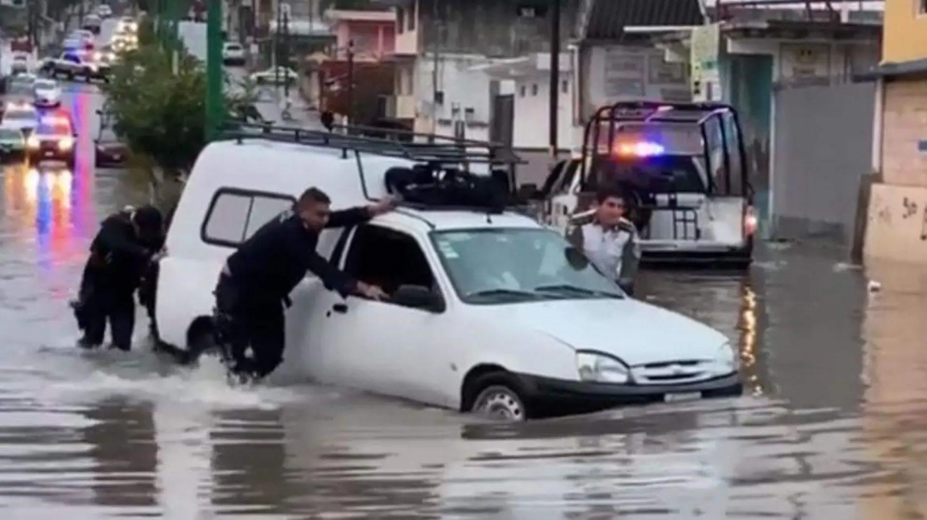 Inundaciones-en-colonias-de-Xalapa