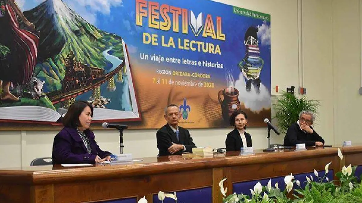 081123-Eduardo-Orizaba-Conversatorio-BU-3-2