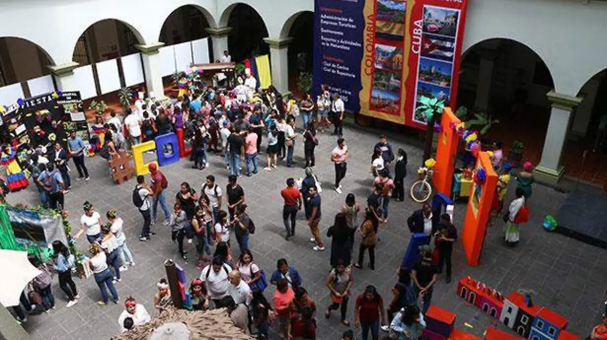 david130619-Evento-universidad-de-turismo7989