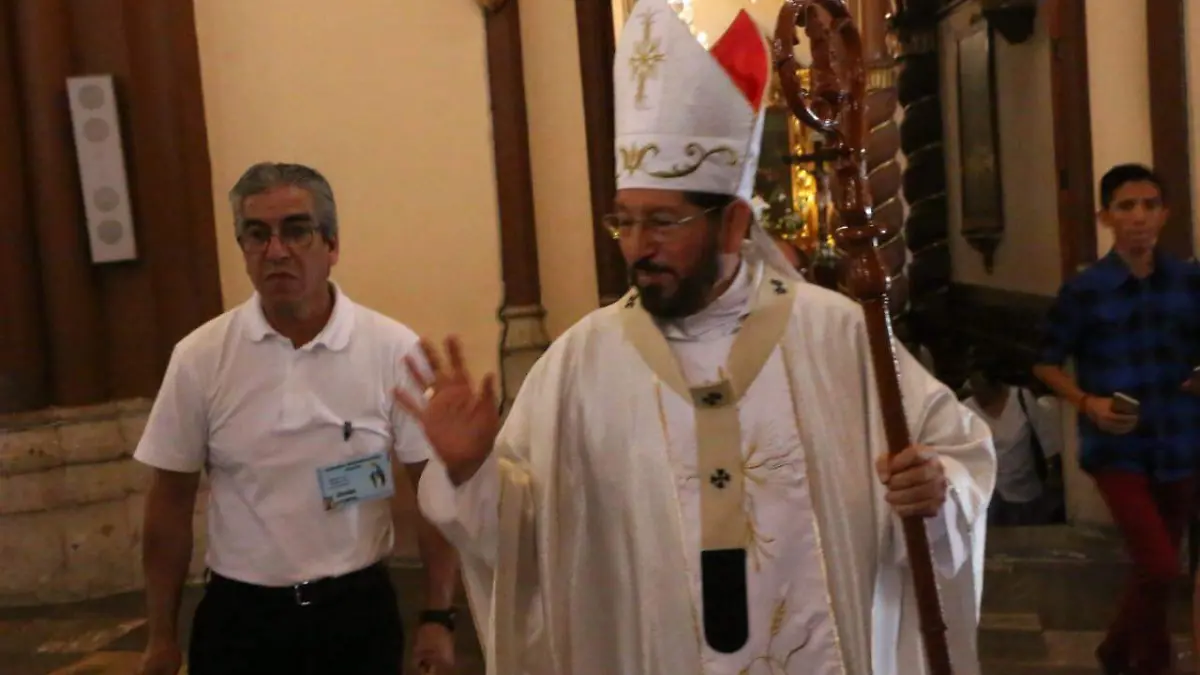 Hipólito Reyes Larios1