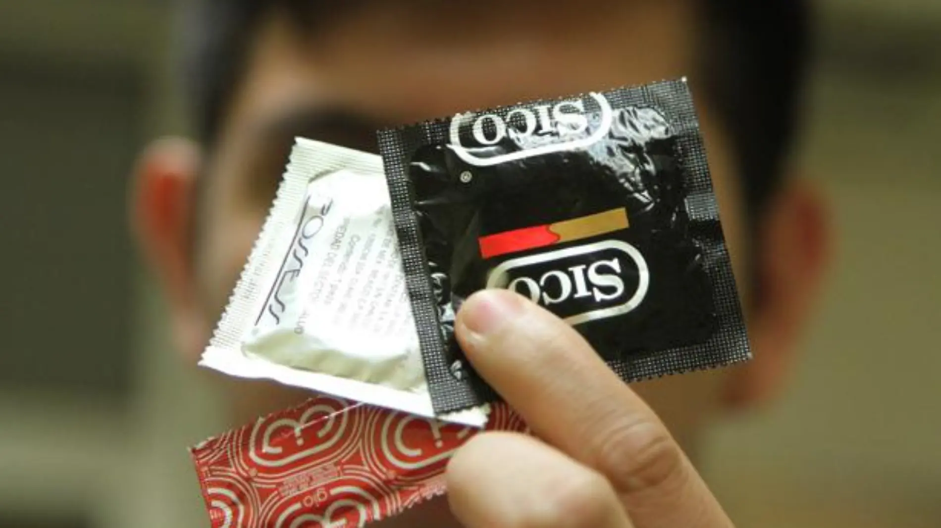 CONDONES