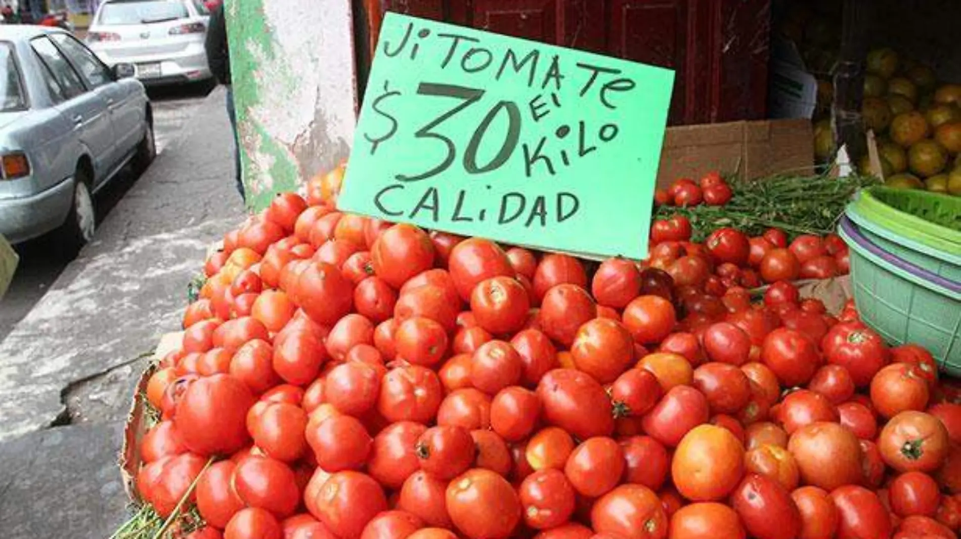 JE291118005Tomate