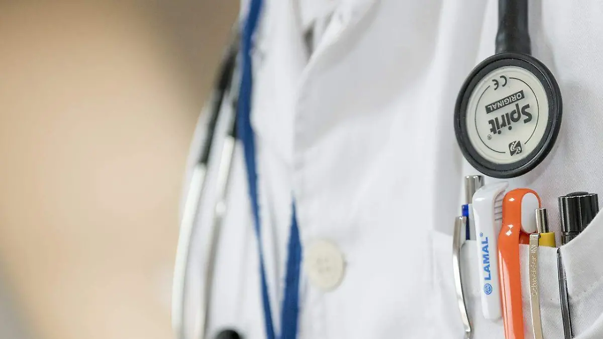 doctor-563428_1280
