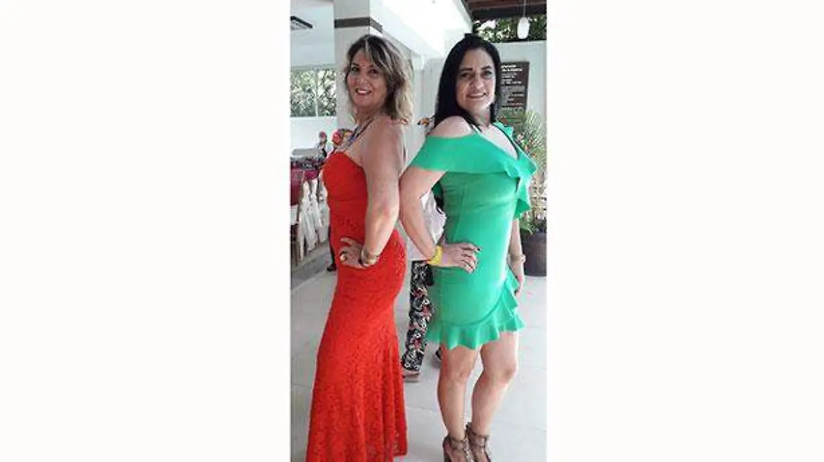 Martha Archer con Rocío Gutiérrez Foto: Raúl Espinoza 