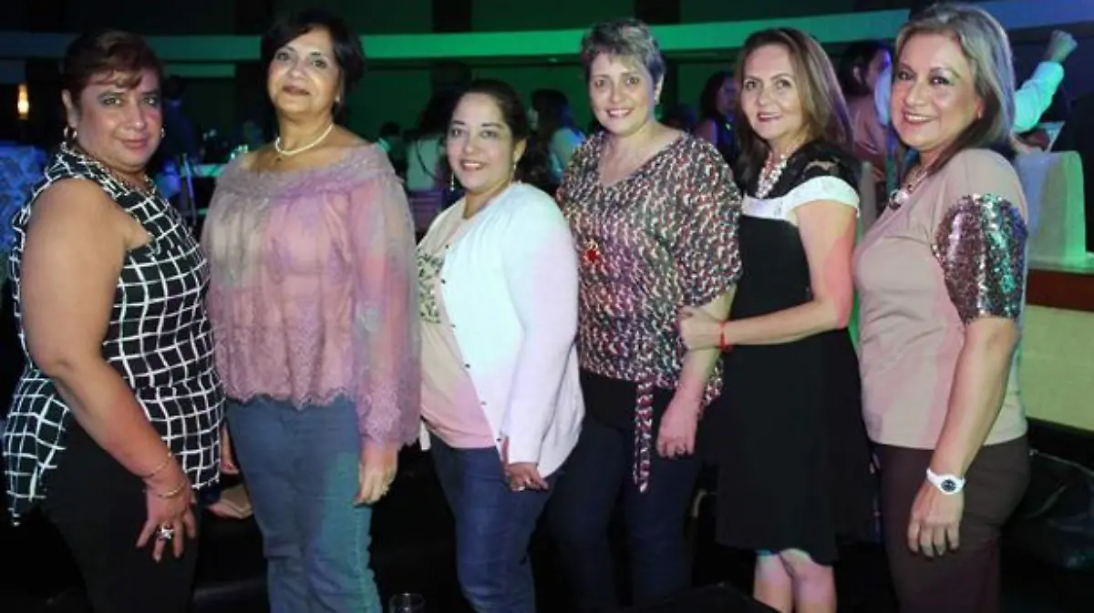 19-maritza-rosendo,-lenny-alvarez,-magda-portilla,-laura-morales,-mary-valdes-y-elisa-rosendo