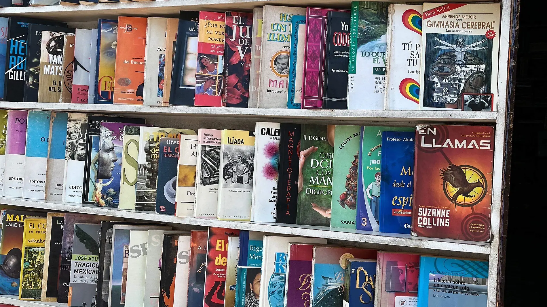 “Vitaminas para el Alma”, librería con casi 70 años dedicados al acervo literario