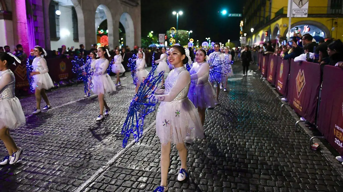 Desfile Navideño Luz y Unión en Xalapa