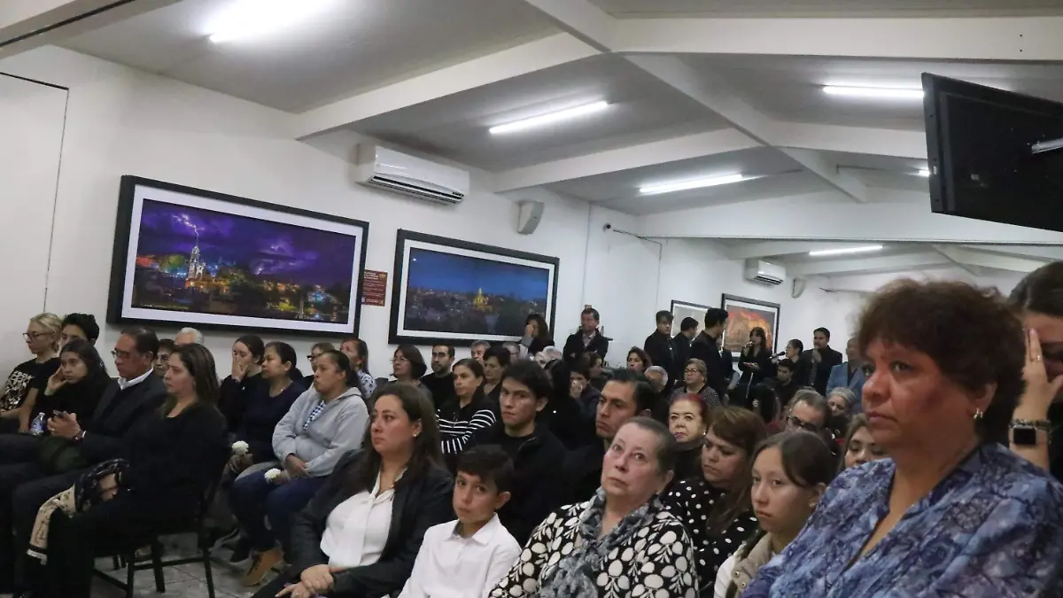 Dan último adiós al Rector de la UX