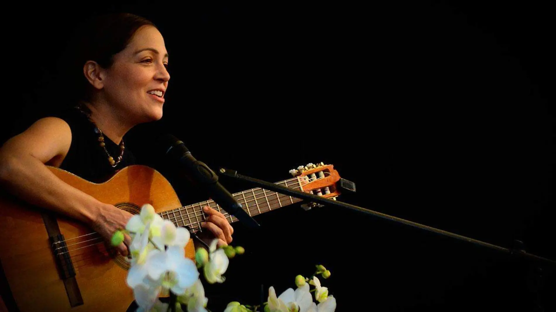 Natalia-Lafourcade-en-Xalapa