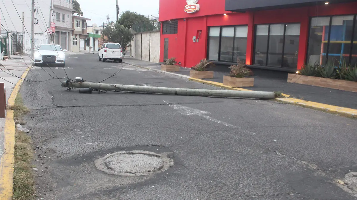 Afectaciones por frente frío 24