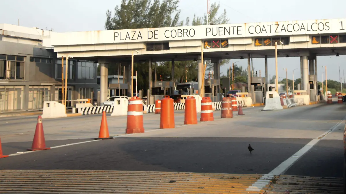 Caseta de cobro en Puente Coatzacoalcos 1