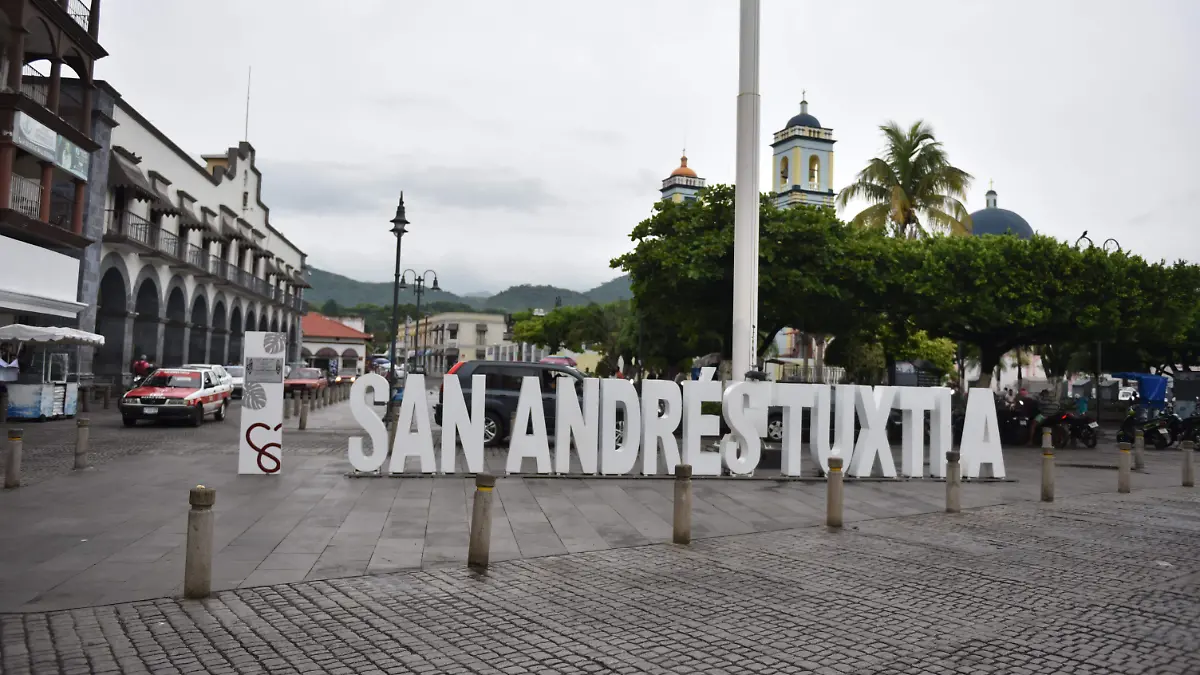San Andrés Tuxtla-rené Corrales02