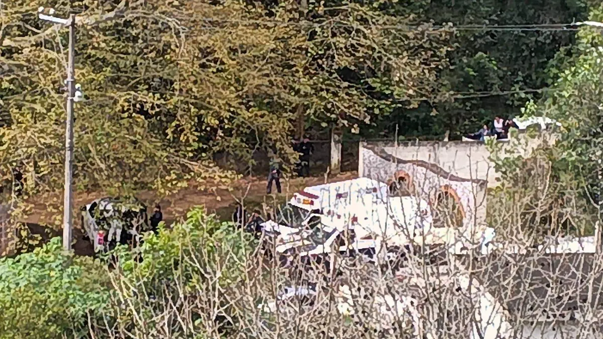 Destruyen viviendas improvisadas en predios de Jinicuil Manso de Coatepec 