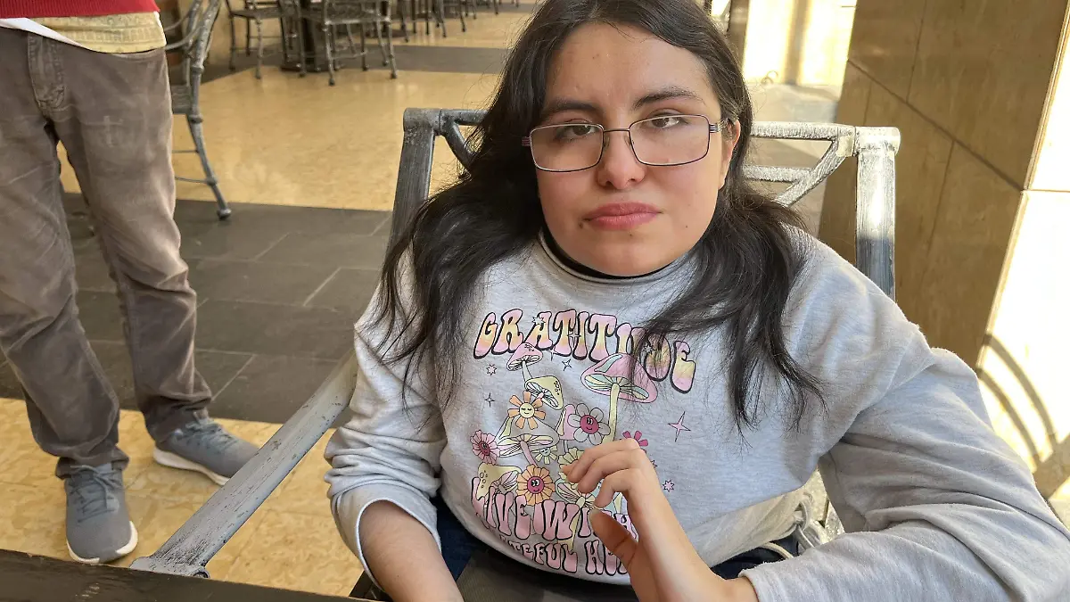  Alejandra Velazco Fuentes 