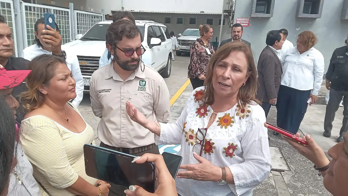 Rocio Nalhe en el hospital general de Veracruz 