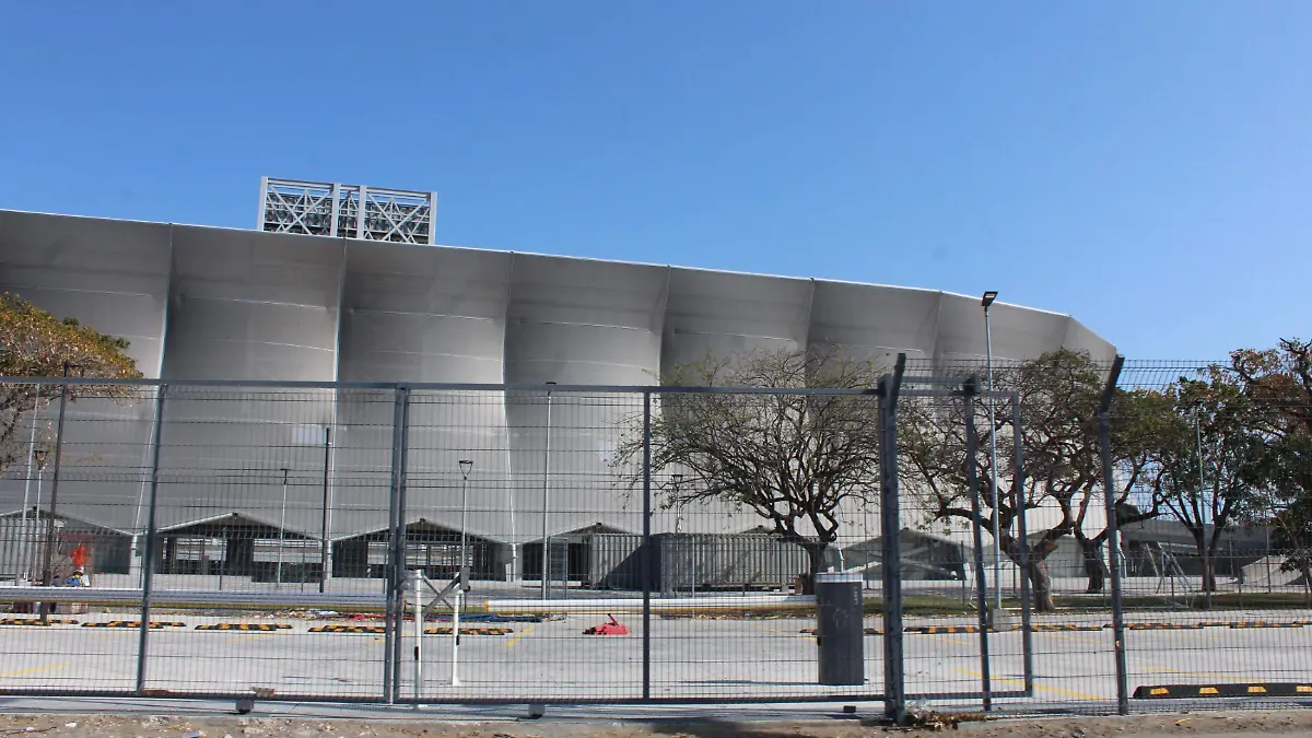 Estadio Luis "Pirata" de la fuente