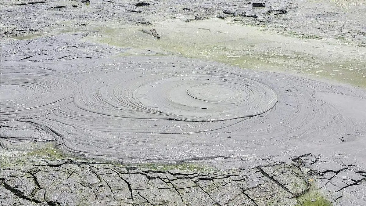 Volcán de lodo en Ignacio de la Llave
