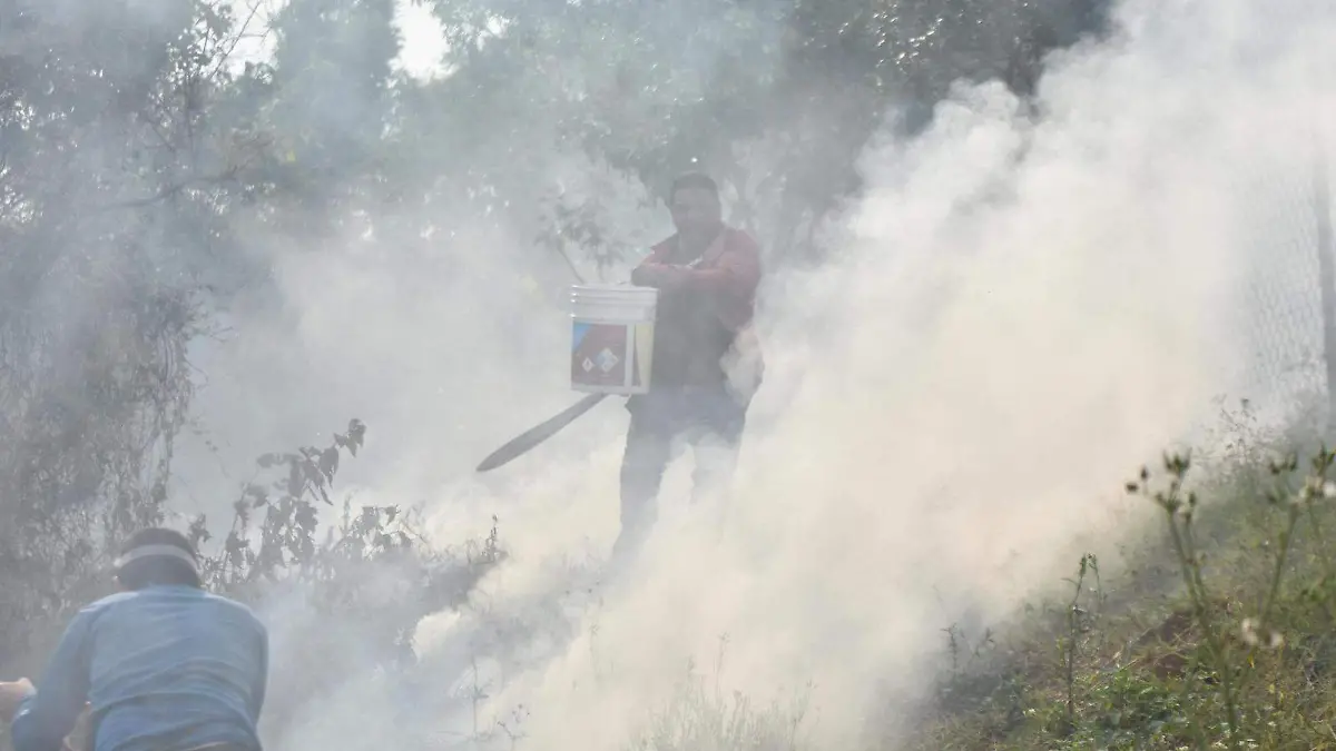 Incendio en colonia Ejidal y Cerro del Estropajo