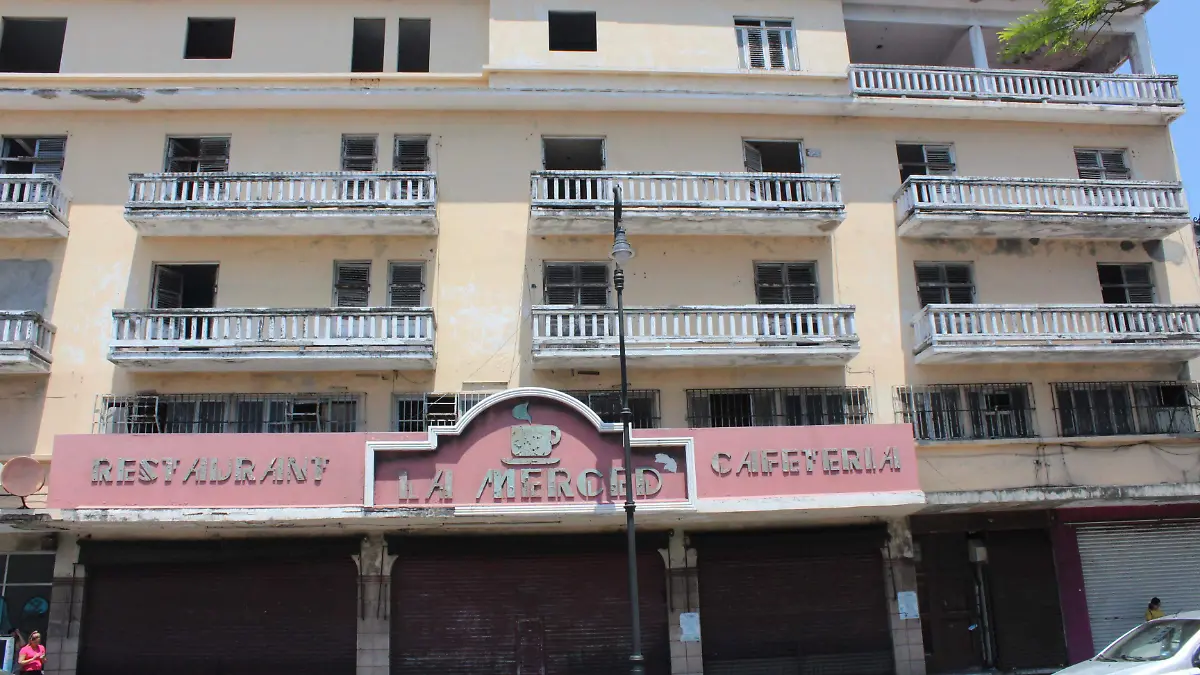 Edificios abandonados en el centro histórico