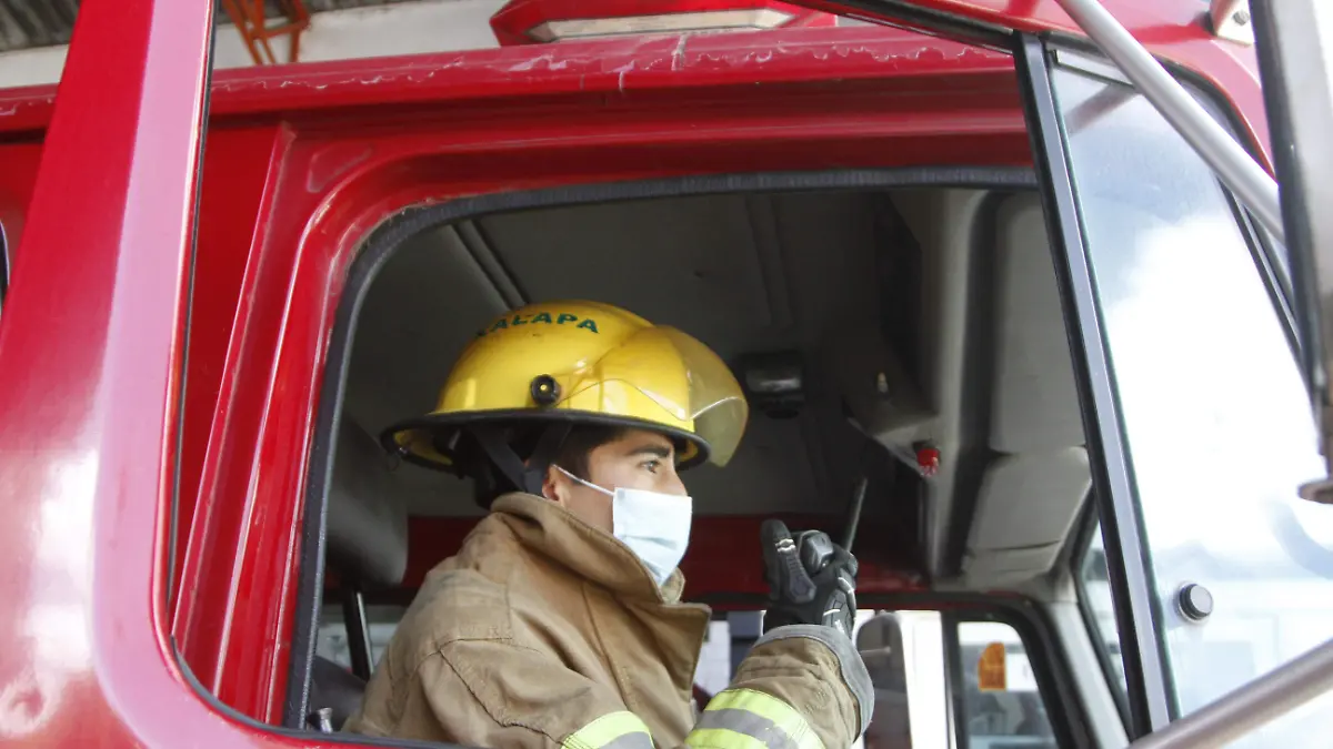 RENE-CESAR BAUTISTA-BOMBEROS