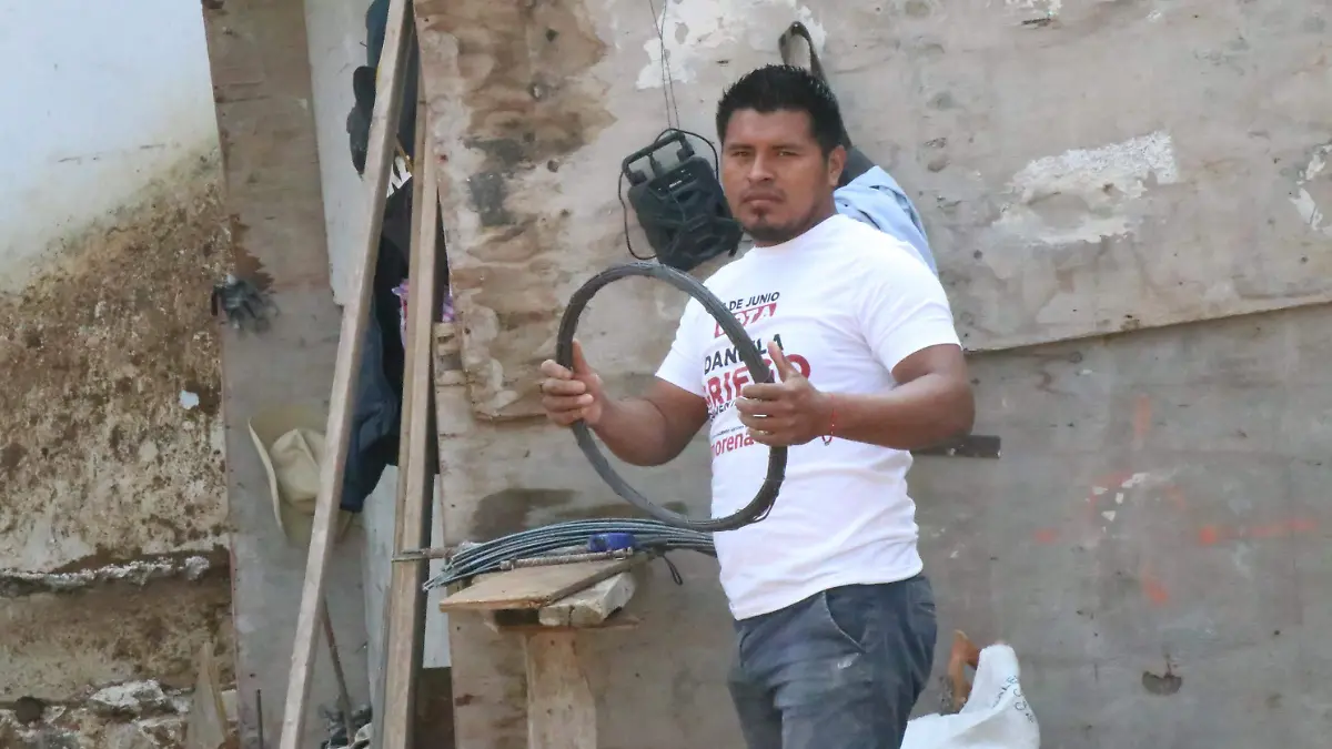 Carlos Viveros Durán | Albañil