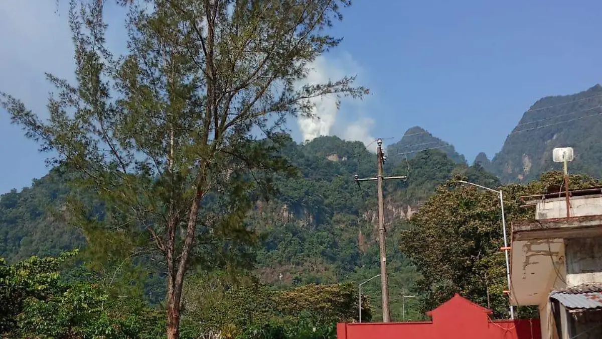 Incendio en el Cerro de la W