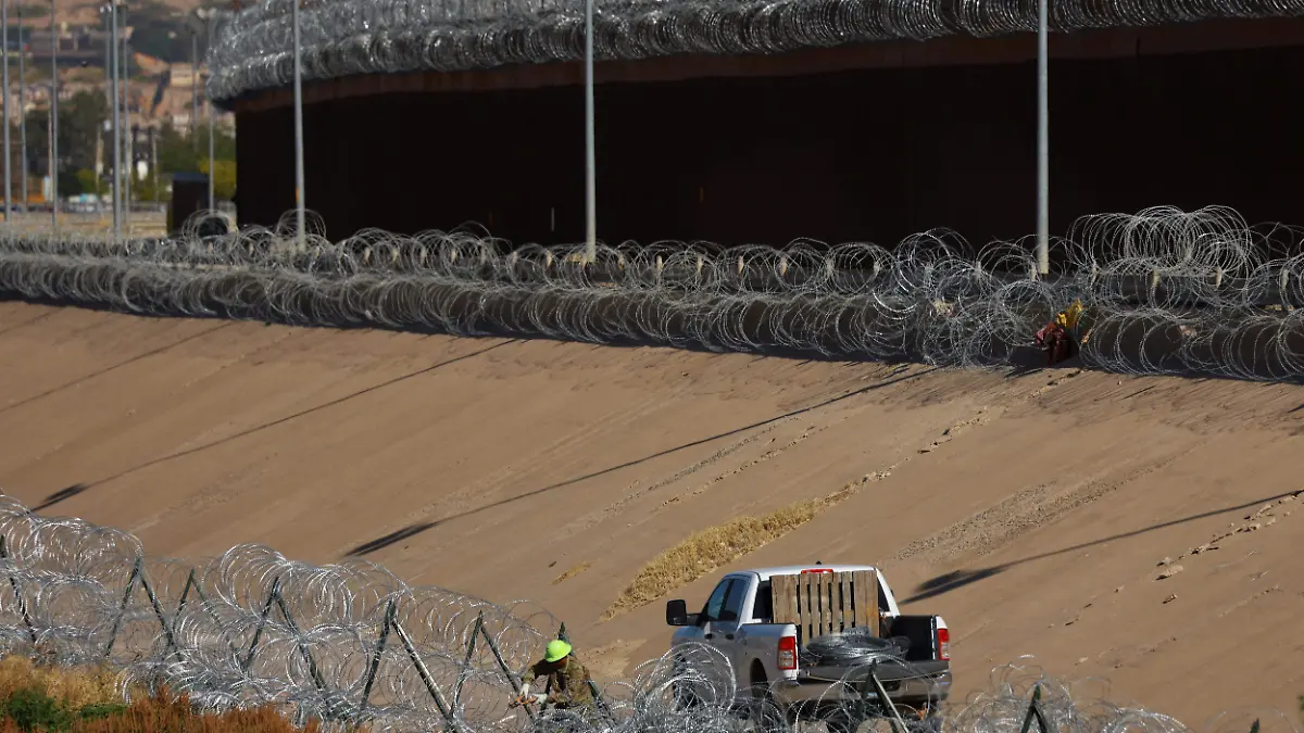 2025-05-05T230052Z_912941916_RC2LBEAPTKGE_RTRMADP_3_USA-TRUMP-MIGRATION-MEXICO