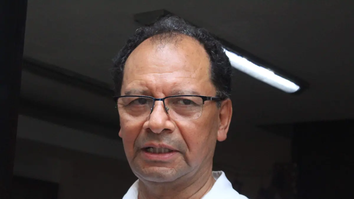 Parroco y vocero de la iglesia 