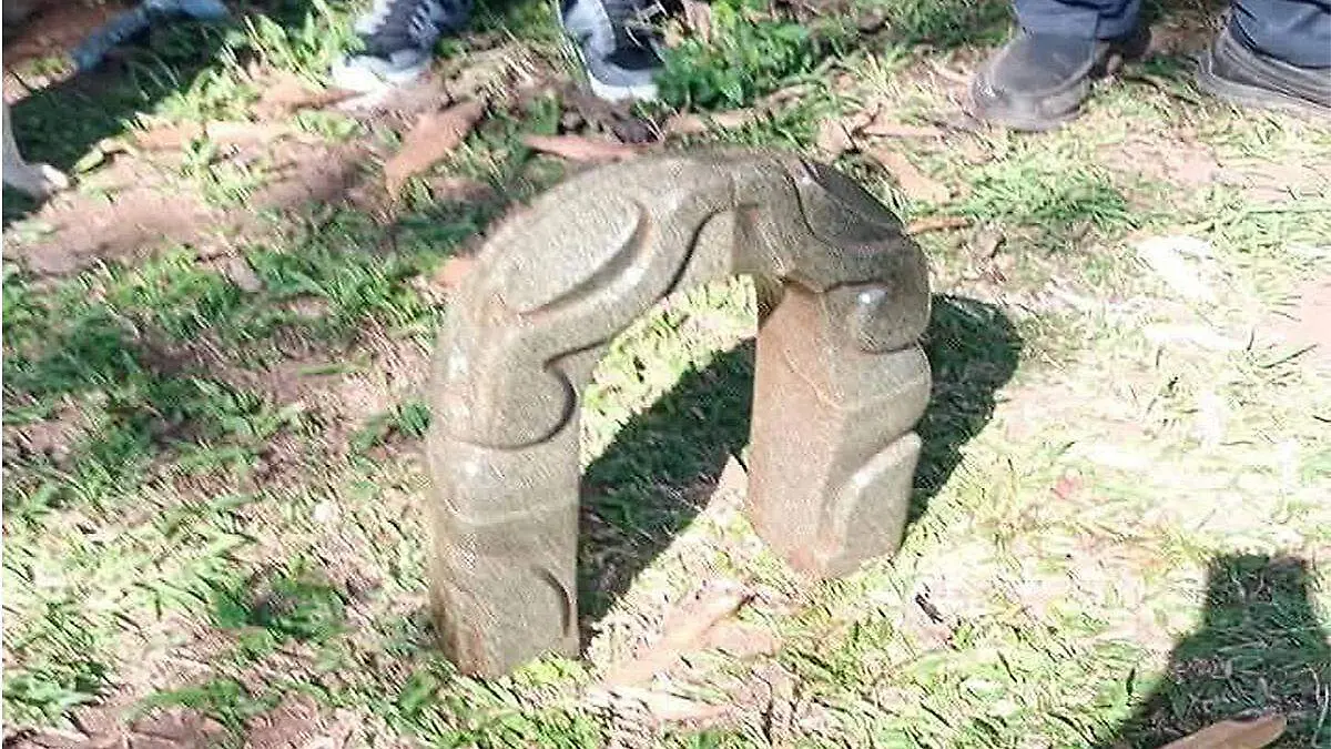 Piedra prehispánica hallada en San Andrés Tuxtla, Veracruz