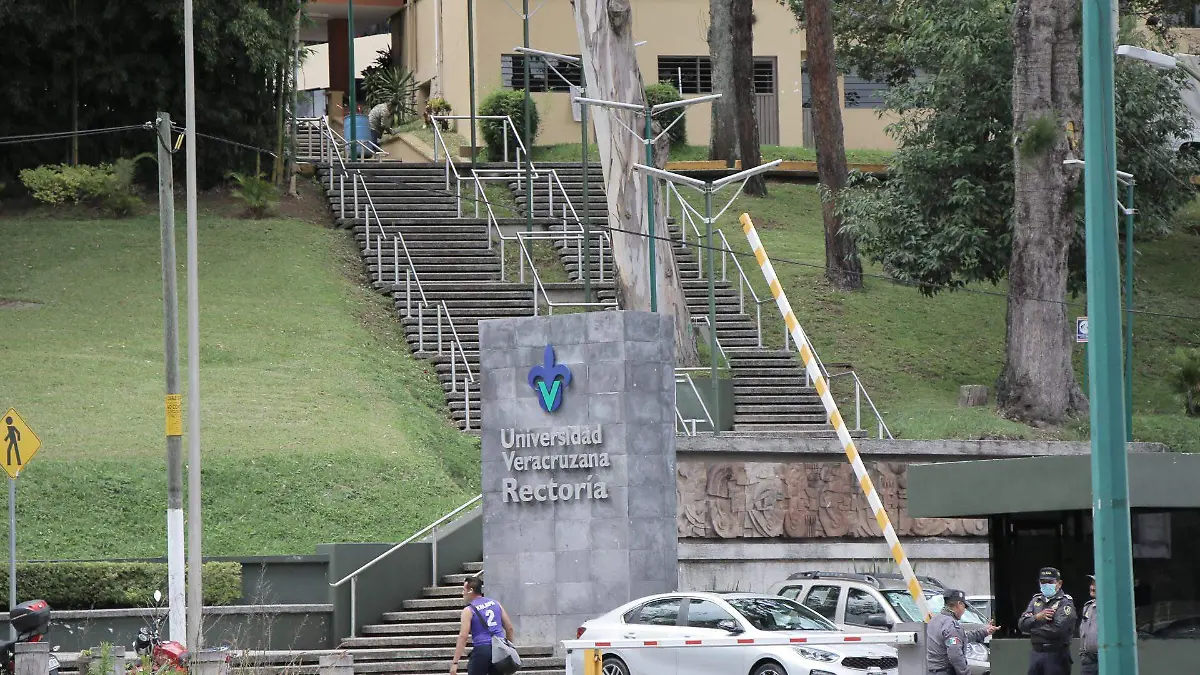 UV rectoría (1)