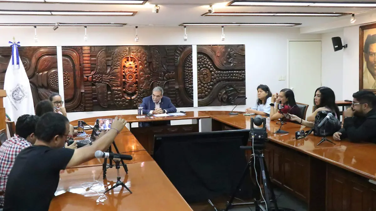 El rector de la Universidad Veracruzana (UV), Martín Aguilar Sánchez