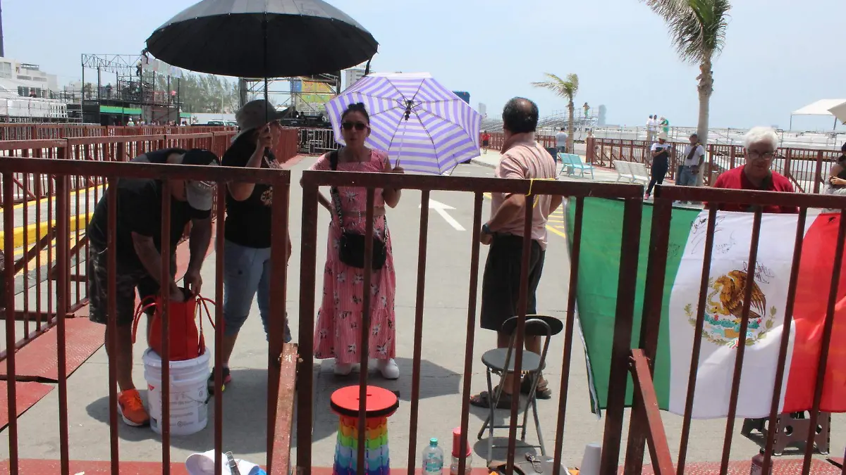 Primeros asistente al salsafest 2025