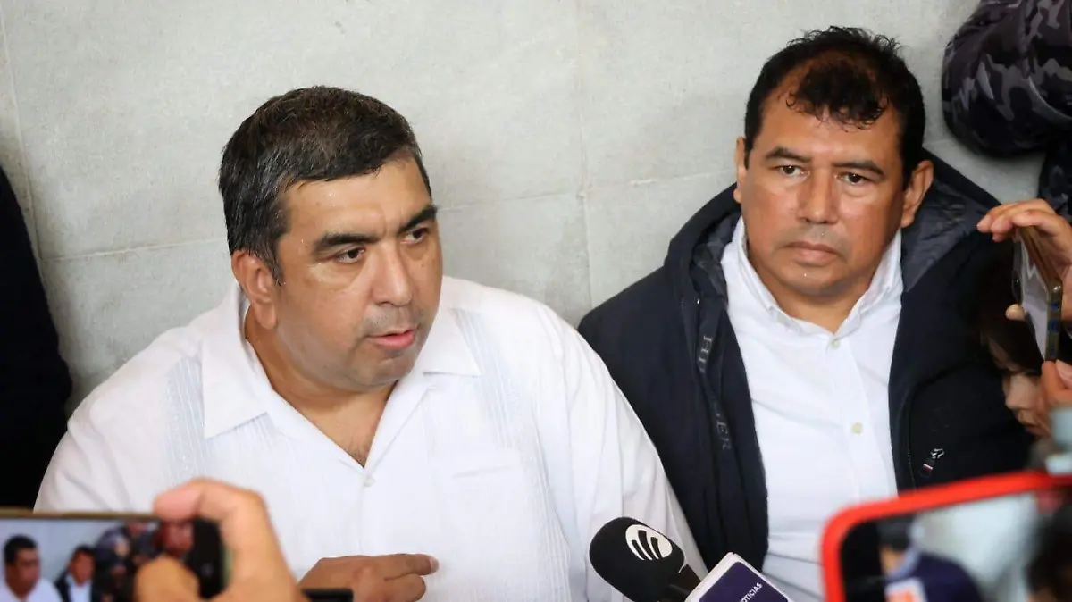 El director del Colegio Preparatorio de Xalapa (CPX), Luis Manuel González García