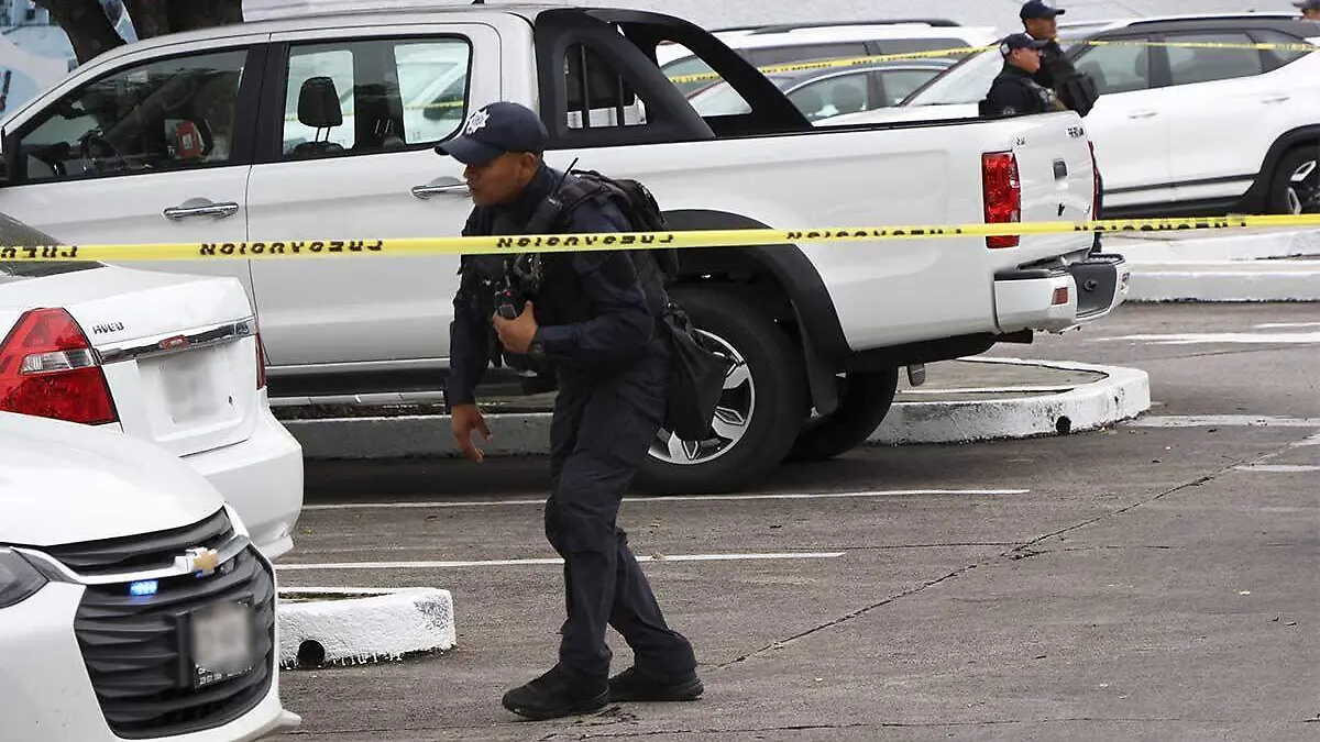 Policía