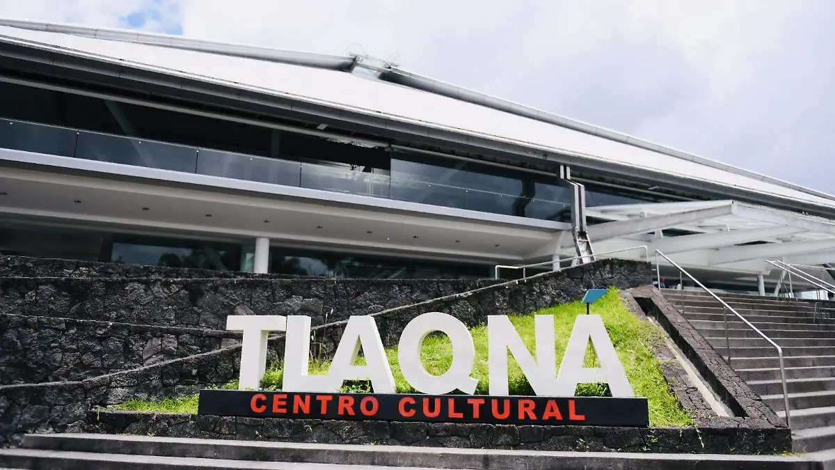 RENÉ-SALA TLAQNA