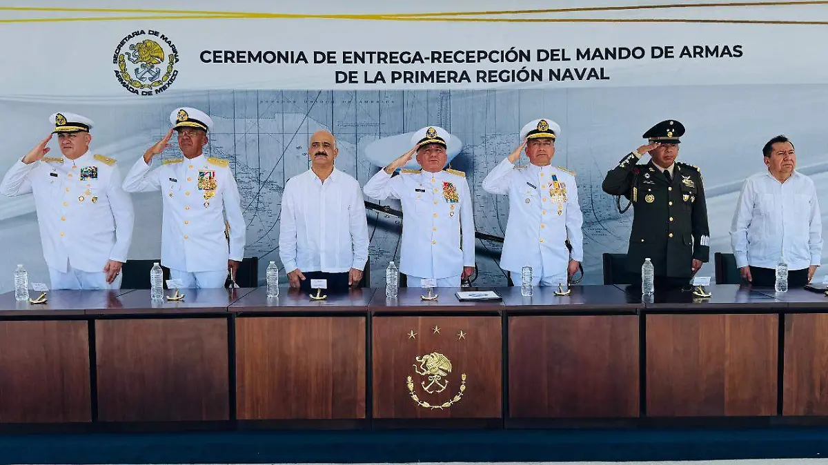 Cambio de mando en la Primera Región Naval 