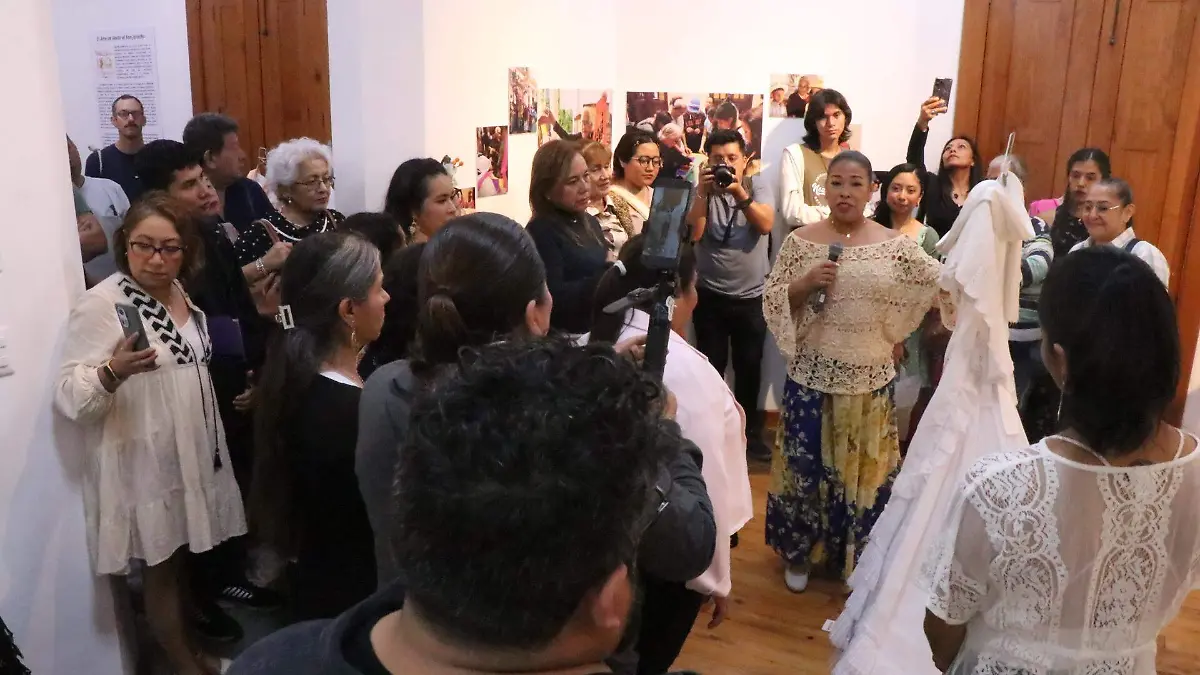 Celebran en Xalapa un siglo de vida de la tlacotalpeña Elena Ramírez